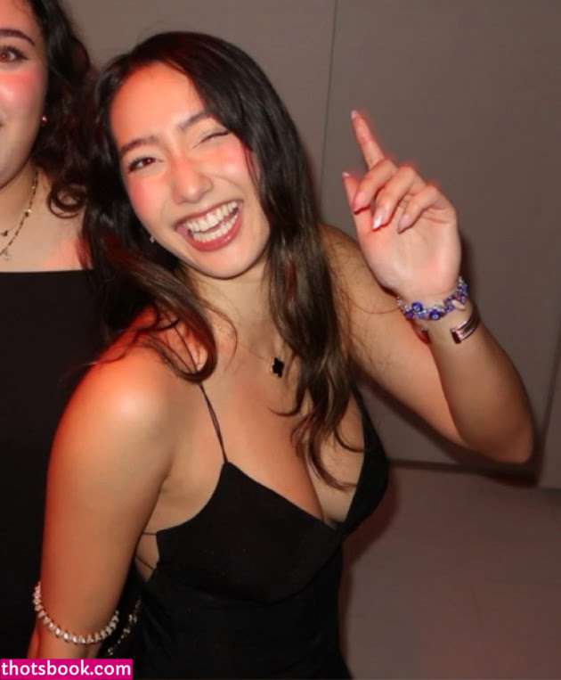 Sabrina Pezeshkian Photo #112