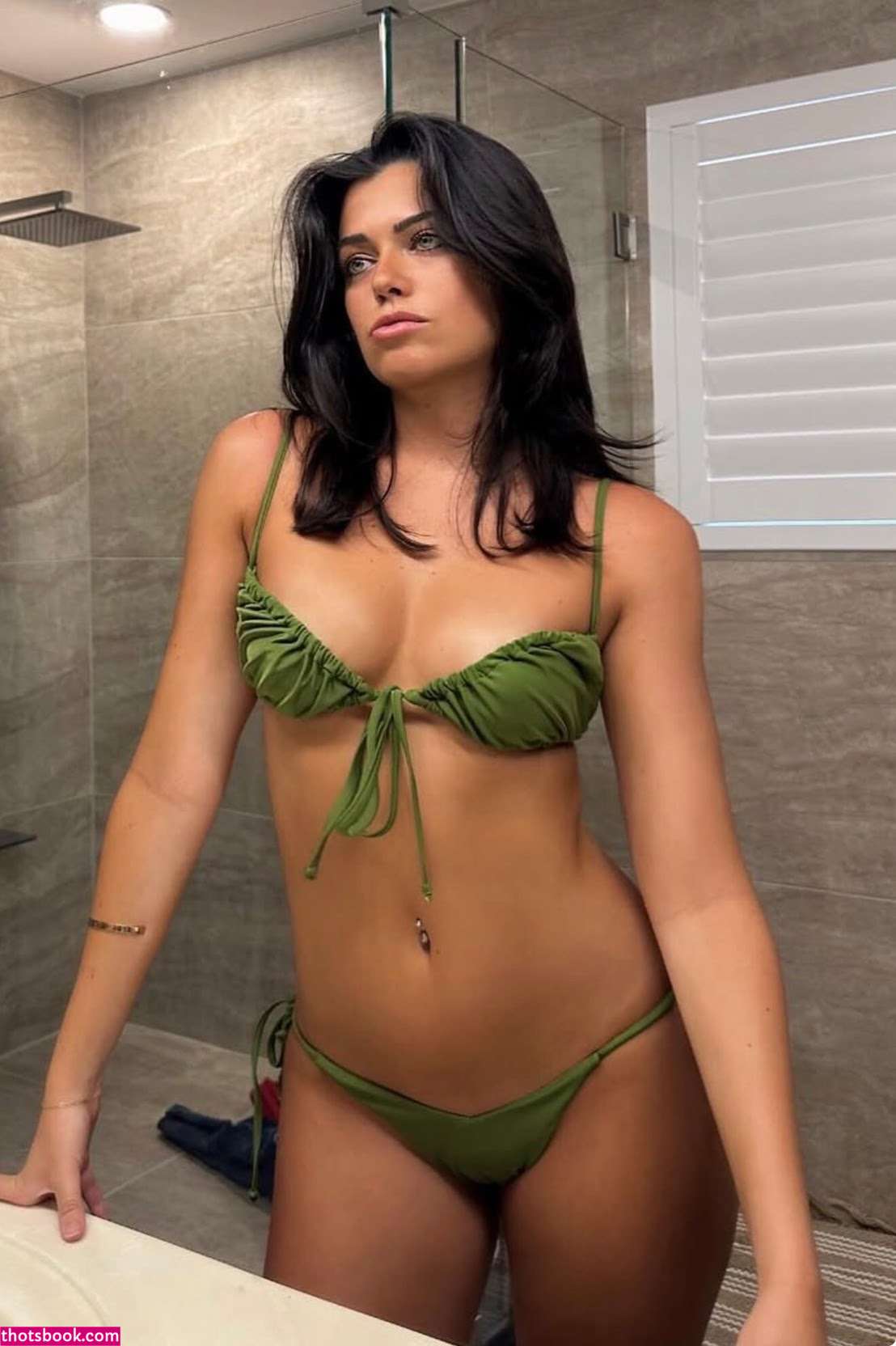 Alba Debarco Photo #15