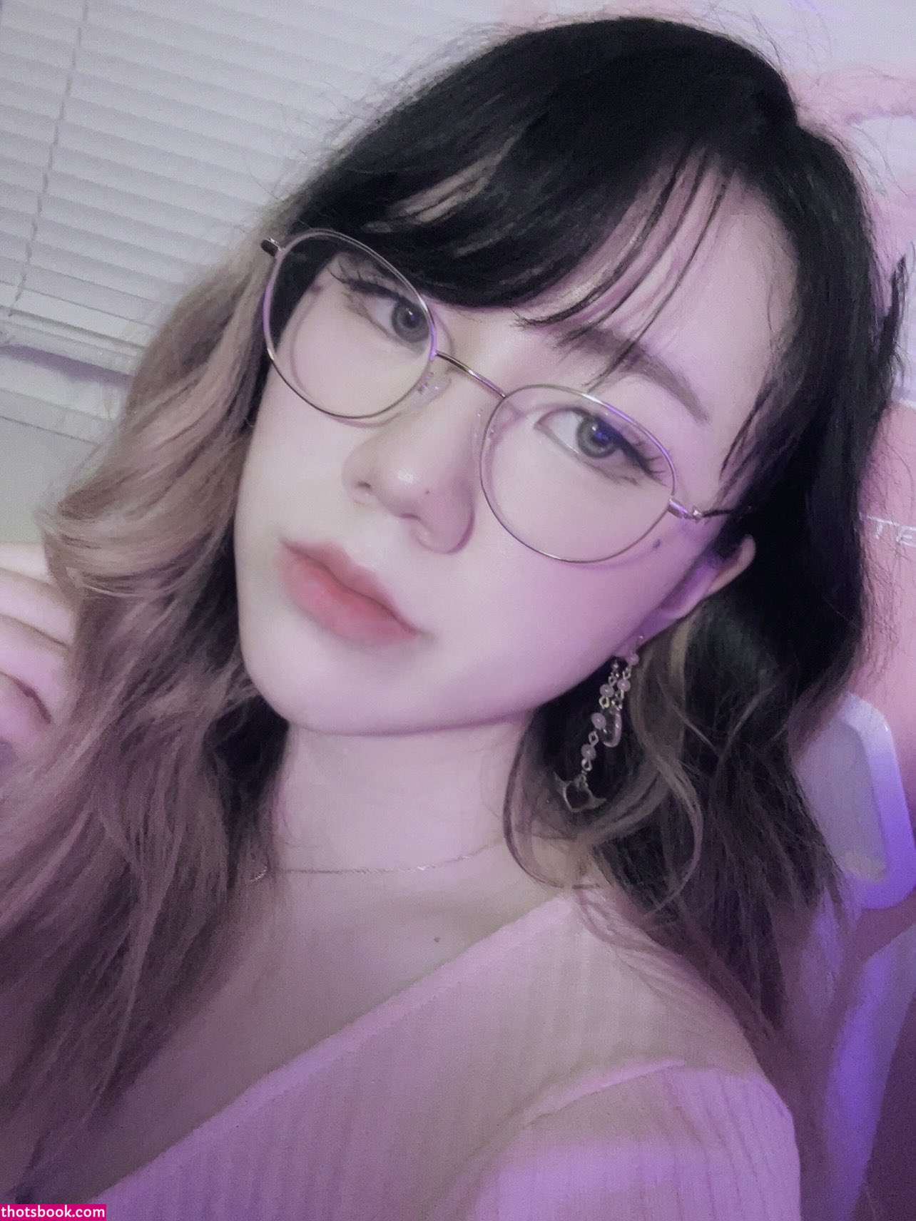 blushingsora Photo #3