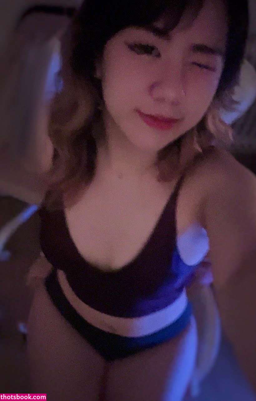 blushingsora Photo #13