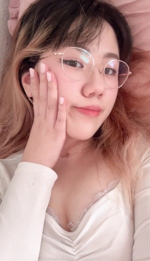 blushingsora Photo #15