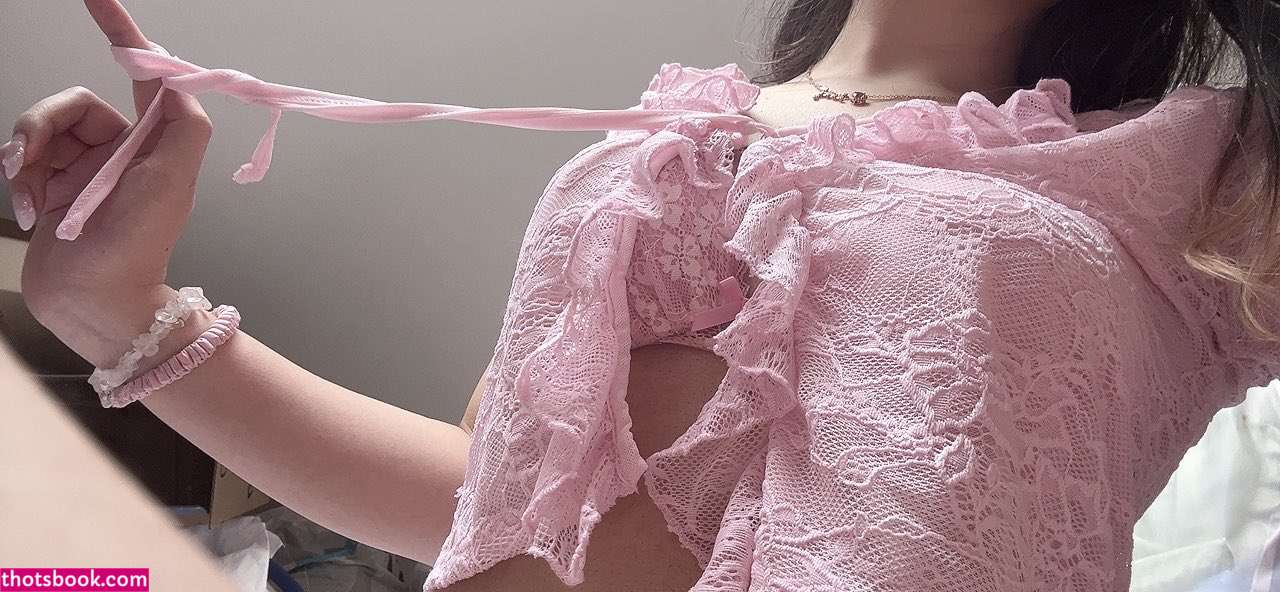 blushingsora Photo #22