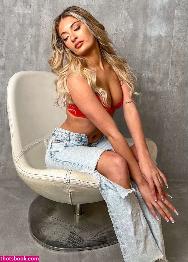 ellemayspencer Photo #9