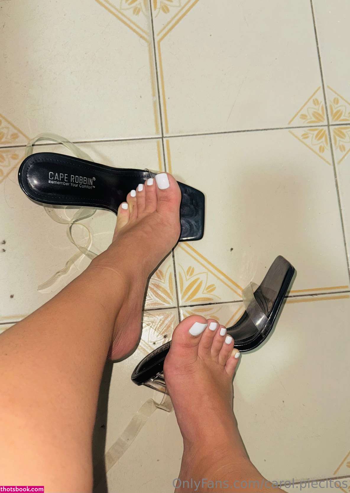 Carolpiecitos Photo #11