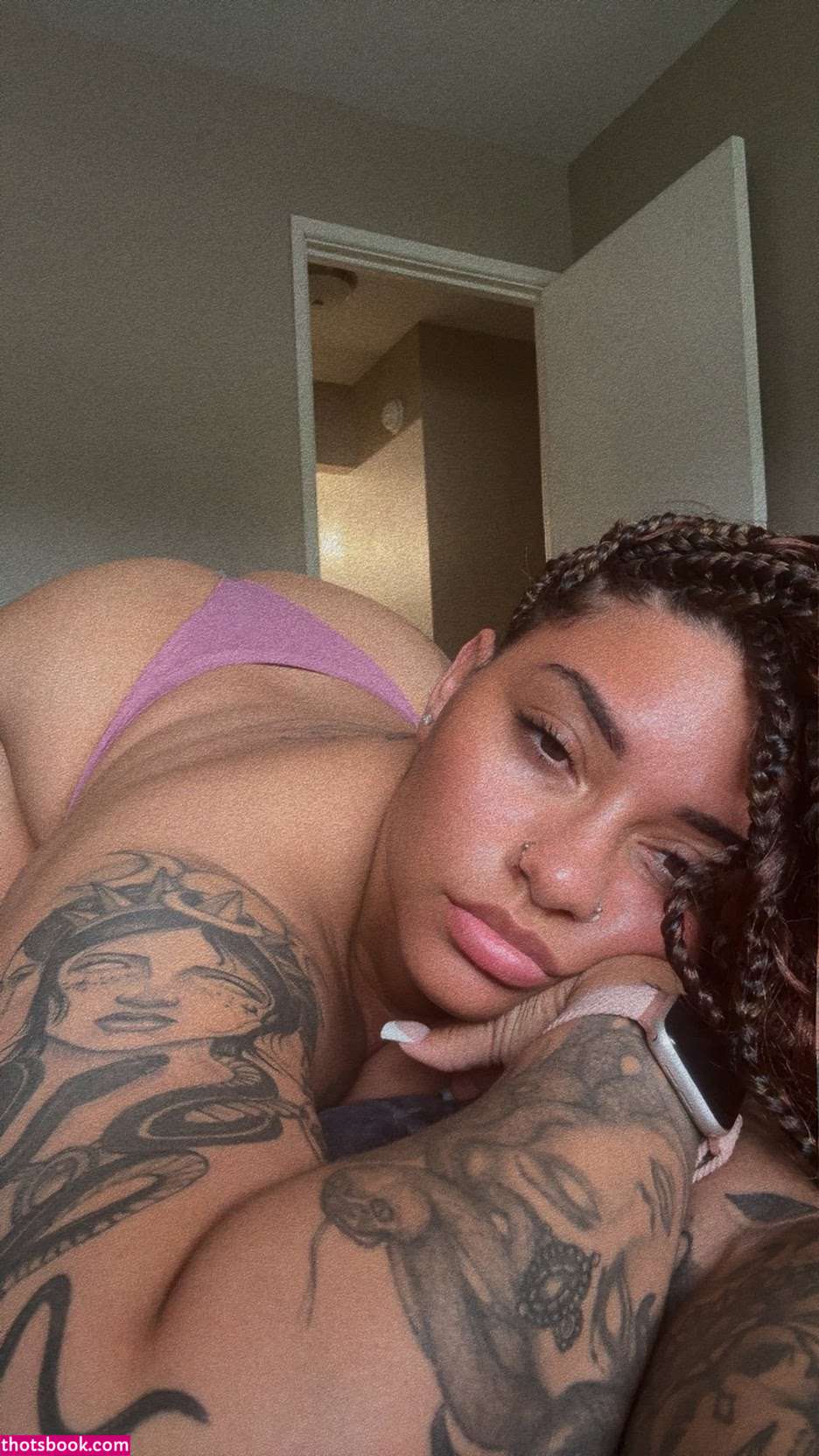 Greensiren77 Photo #7