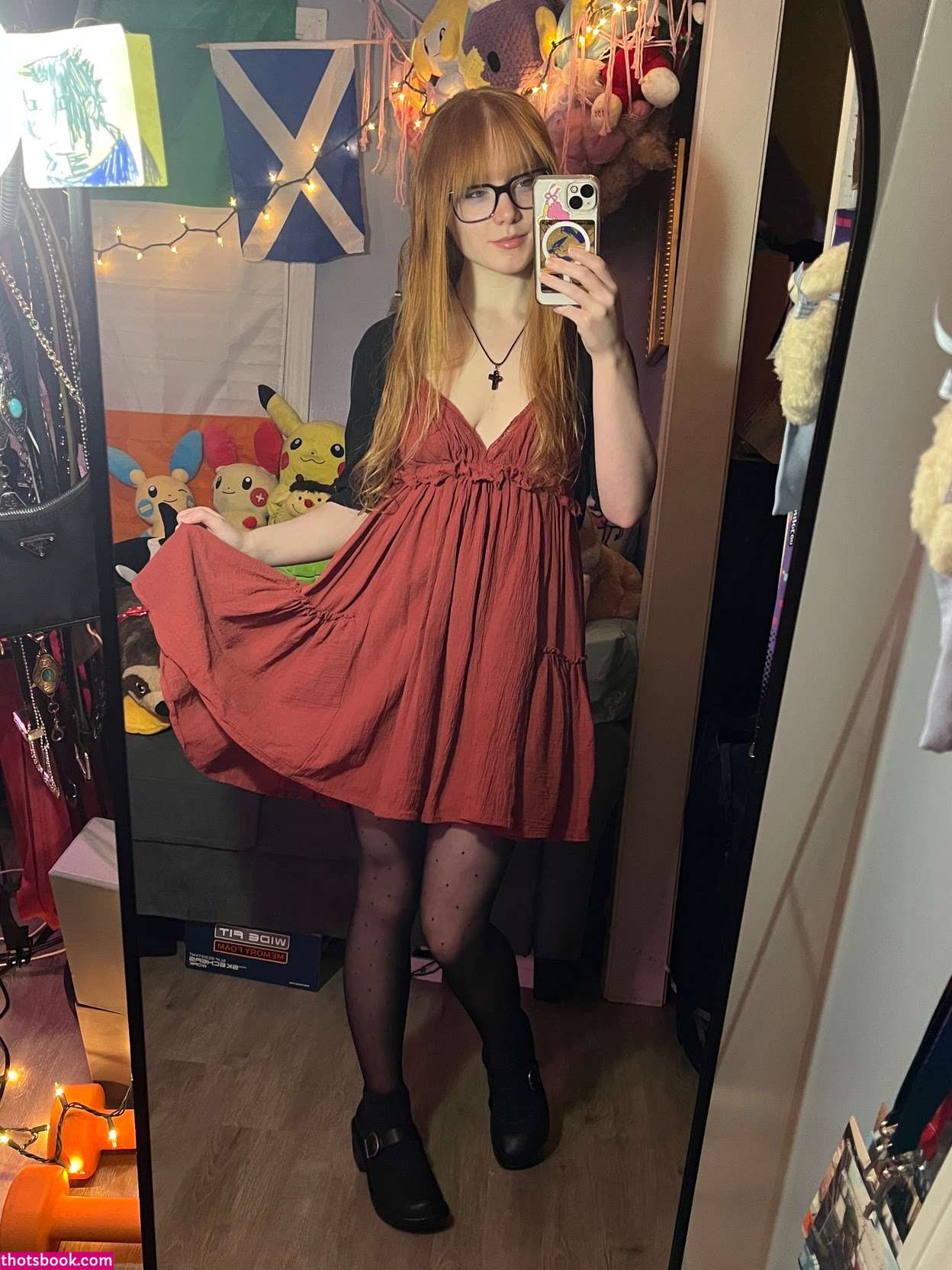 widecatface Photo #9