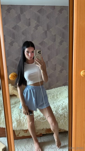 Cutiee Jessy Photo #15