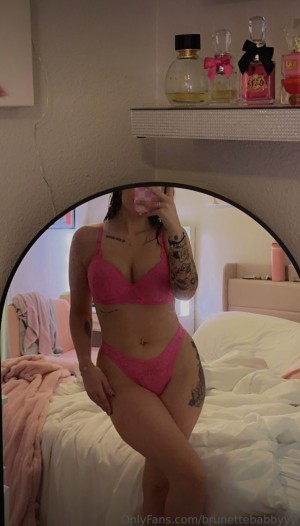 Katelyn Rose katelynrosee19 Brunettebabbyyy Nude Leaks OnlyFans Photos #1