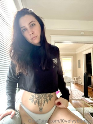 l0velyyb0nezz Photo #30