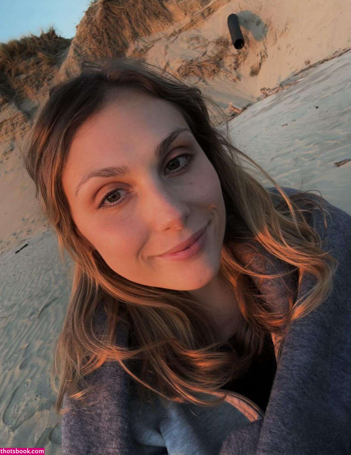 yoursrachel Photo #16