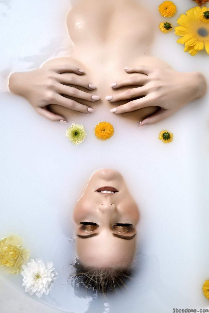 Kat Wonders Photo #130