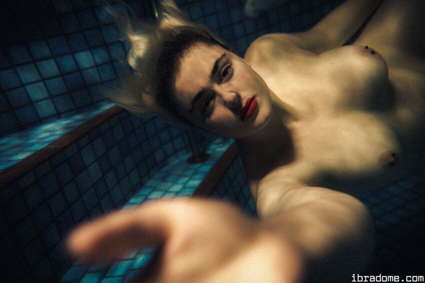 Stefania Ferrario Photo #7