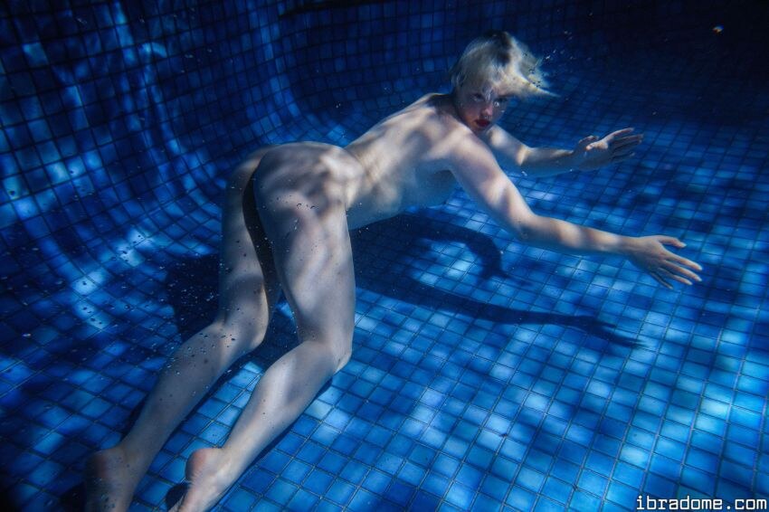 Stefania Ferrario Photo #115