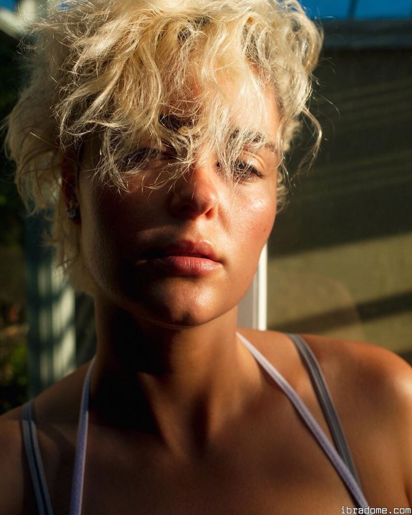 Stefania Ferrario Photo #178