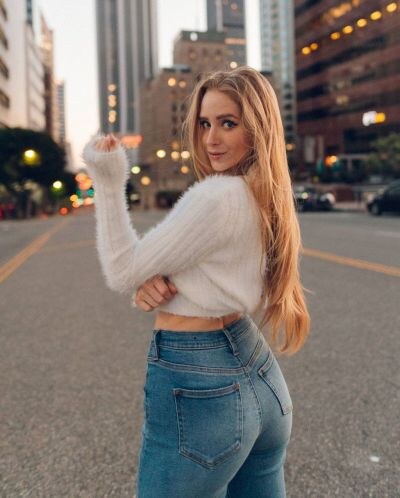 Caroline Zalog Photo #520