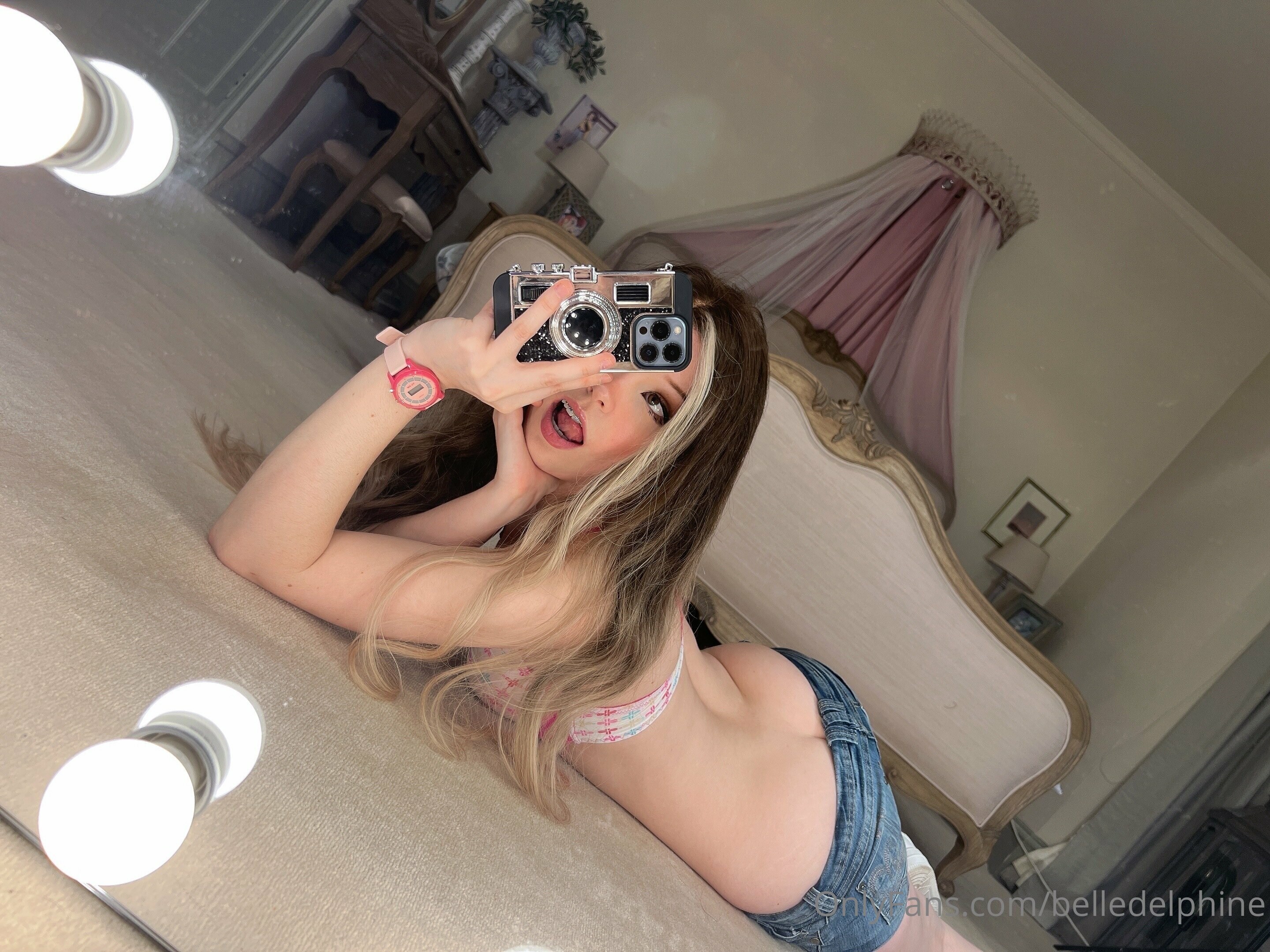 Belle Delphine Photo #5087