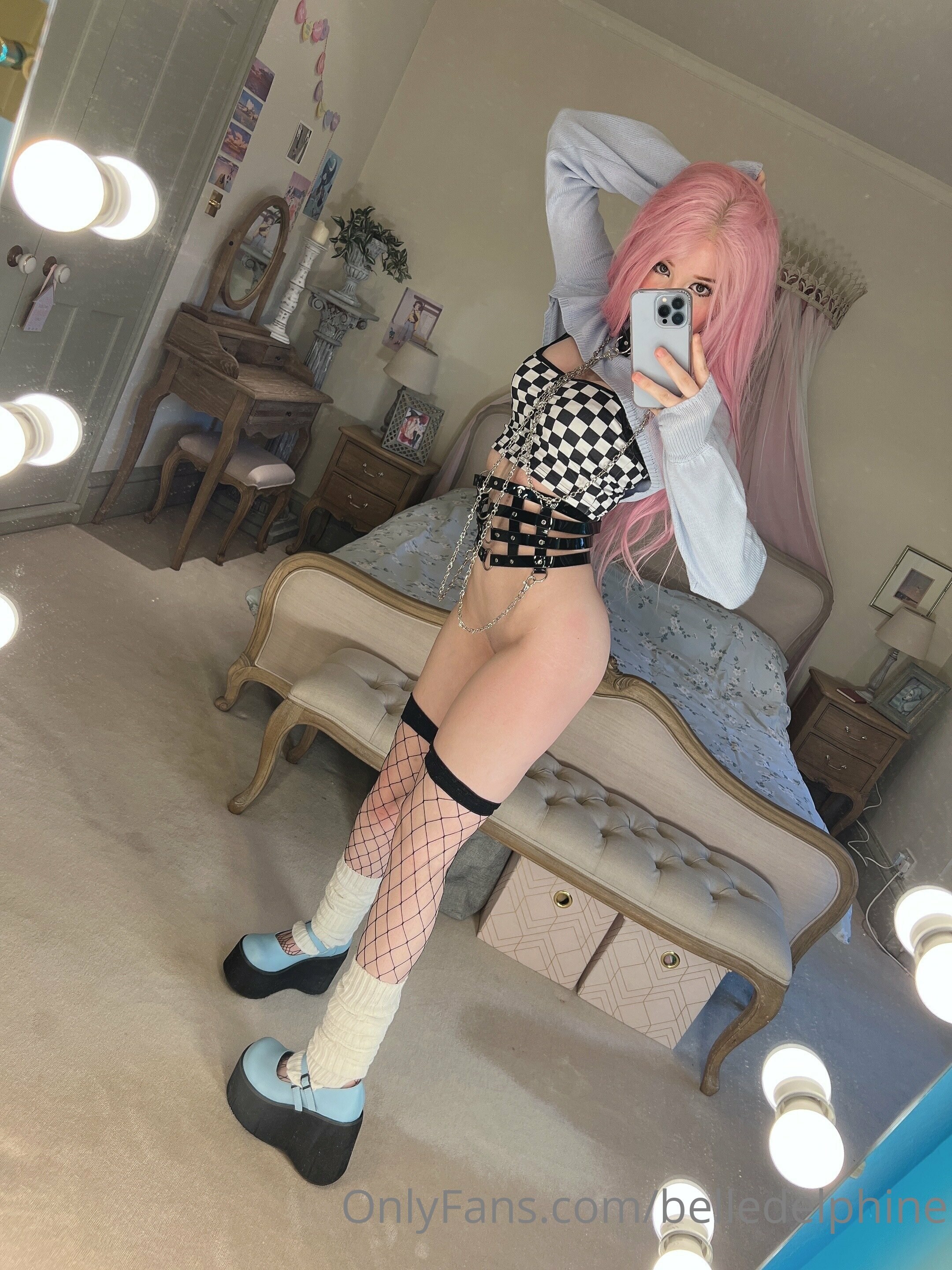 Belle Delphine Photo #4050