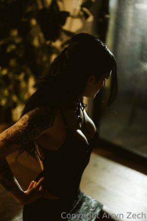 Arryn Zech Photo #64