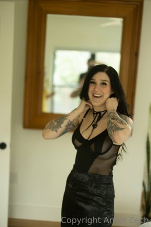 Arryn Zech Photo #72