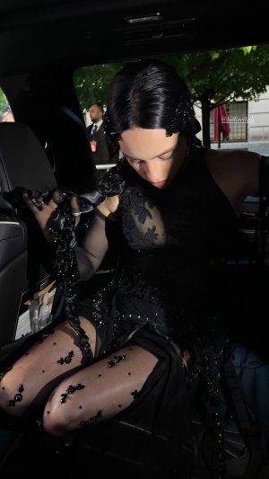 Billie Eilish Post #9