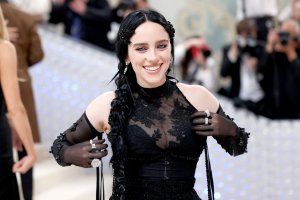 Billie Eilish Photo #29