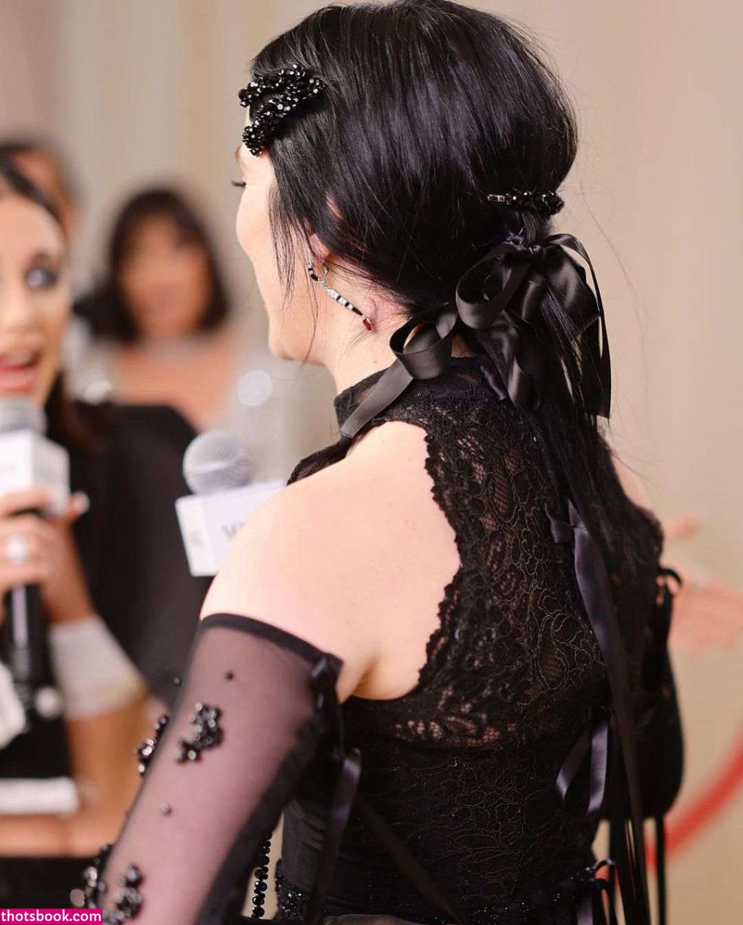 Billie Eilish Photo #31