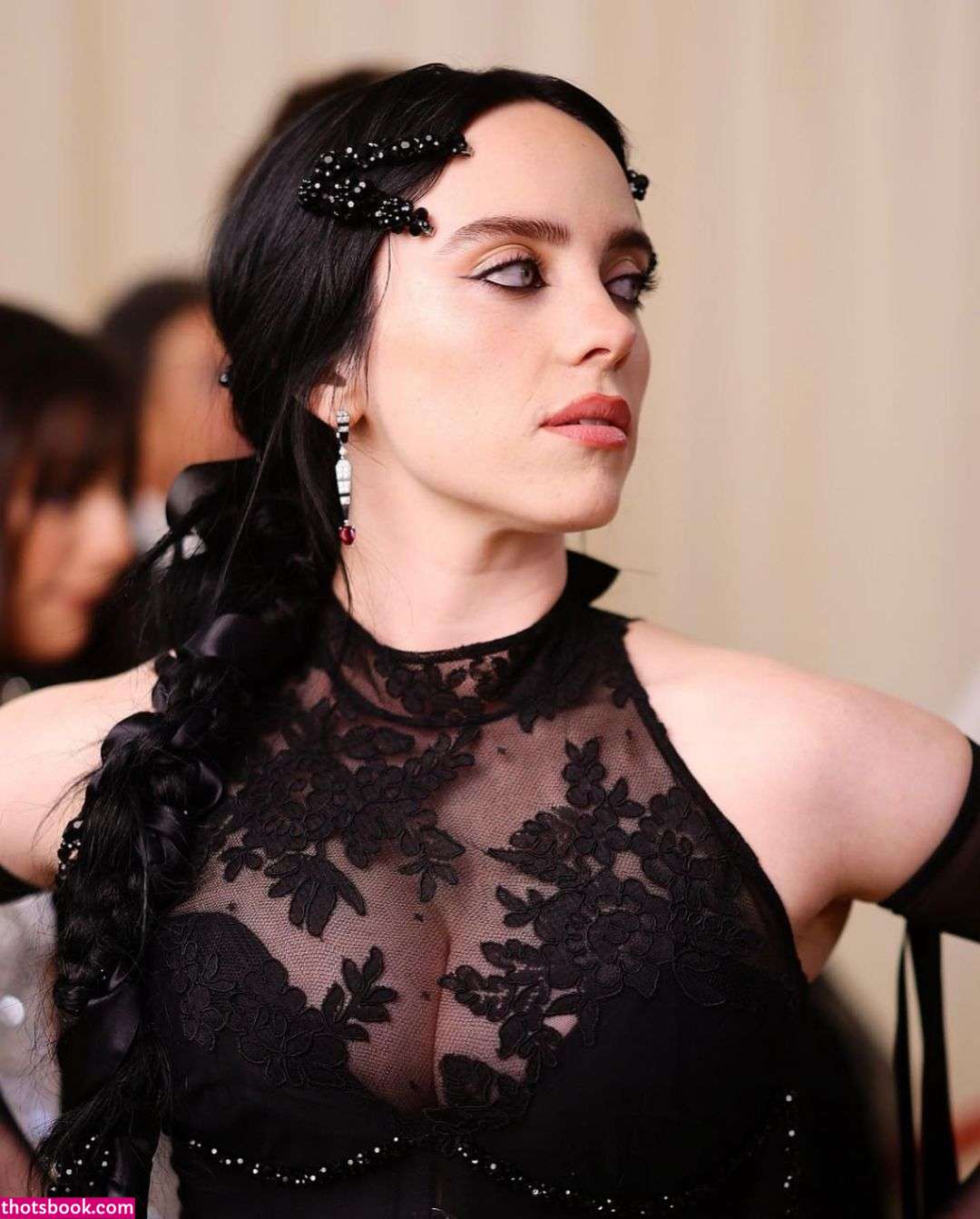 Billie Eilish Photo #33