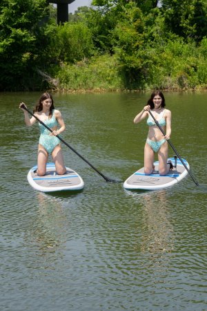 Alexandra Daddario Photo #36