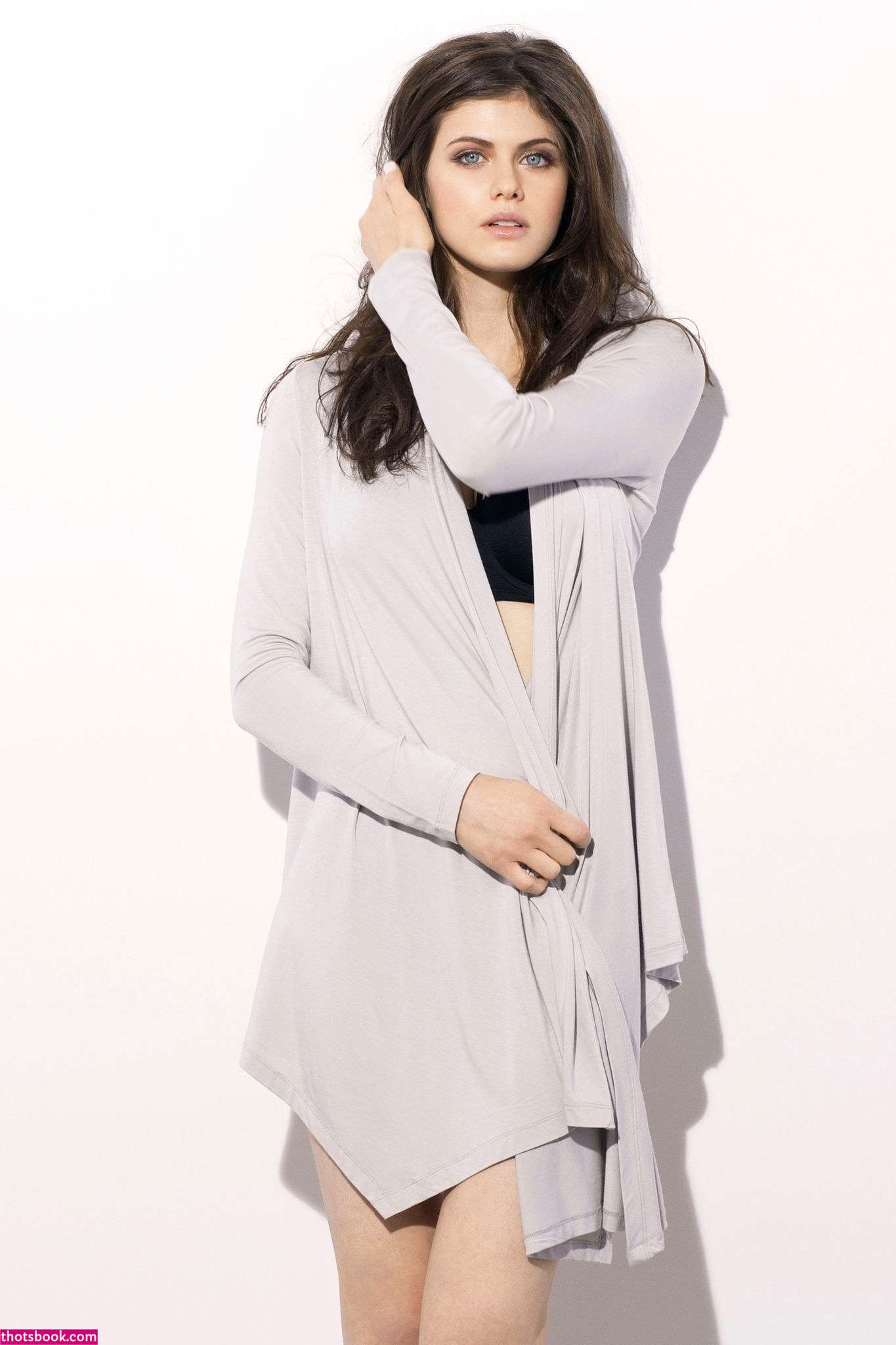 Alexandra Daddario Photo #43