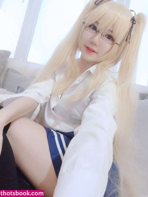 Sally Dorasnow Photo #4