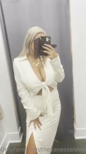 Vanessa Lovell Photo #55