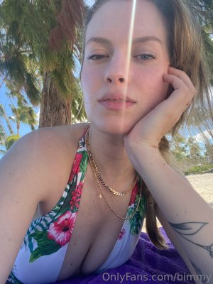 Barbara Dunkelman Photo #149