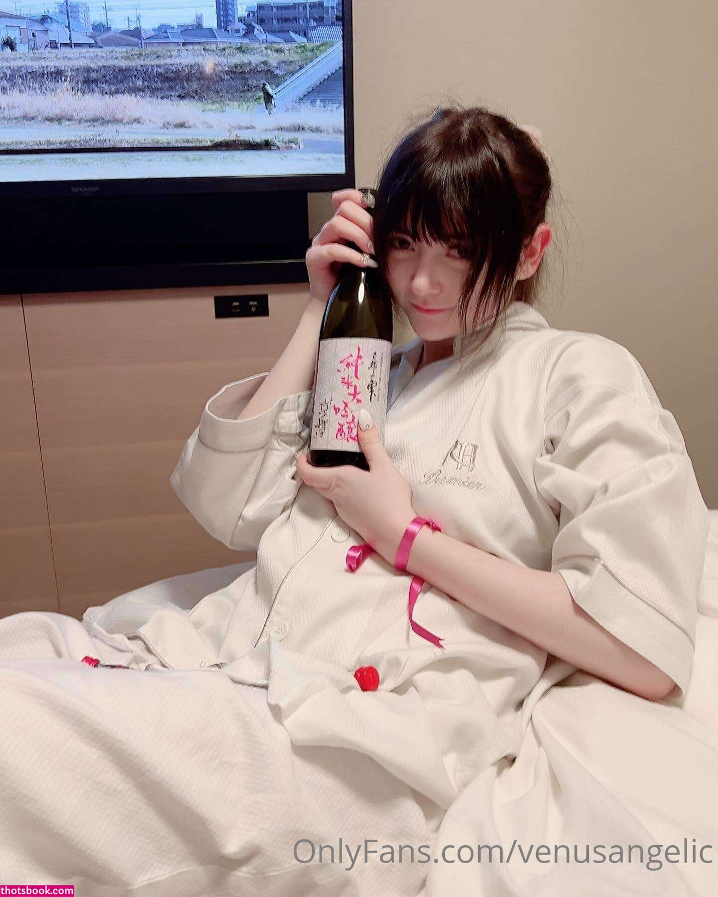 Venusangelic Photo #26