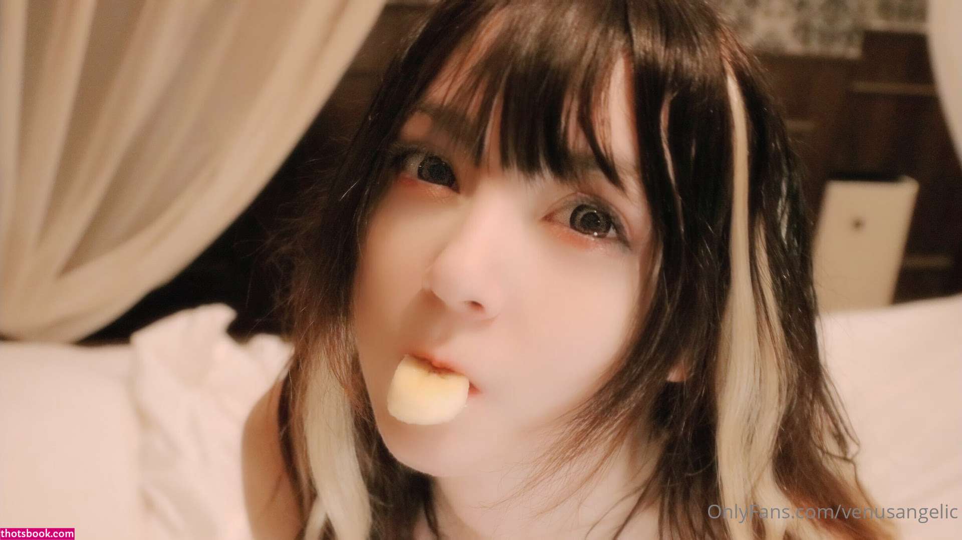 Venusangelic Photo #28