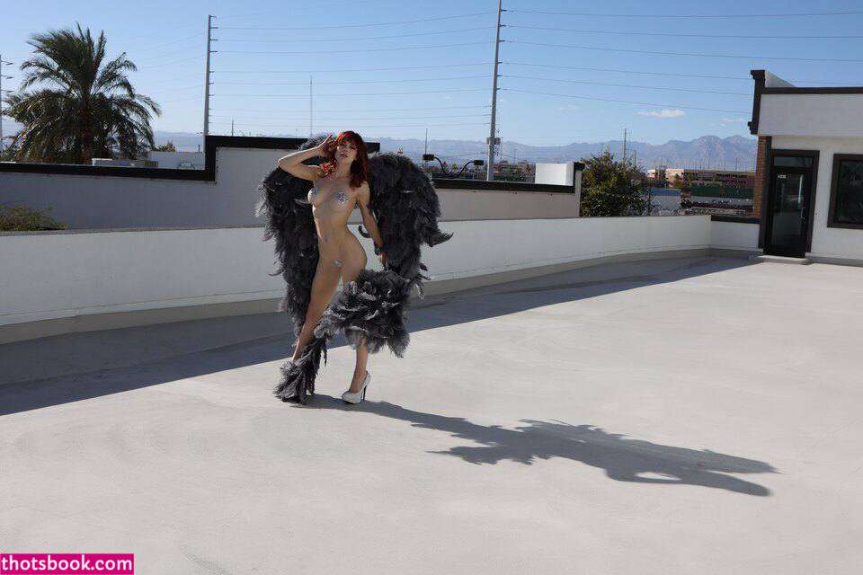 Molly Stewart Photo #94