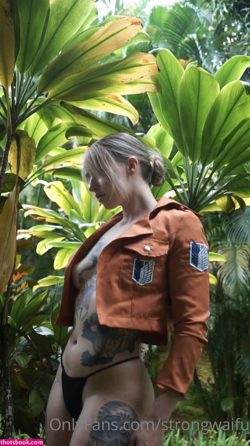 Strongwaifu Photo #51