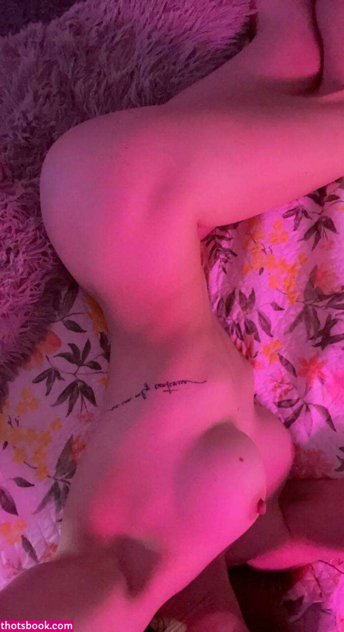 Molly Stewart Photo #98