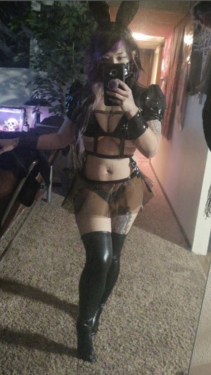 Daintywaifu Photo #2