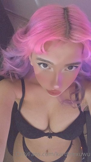 kardelexuwu Photo #106