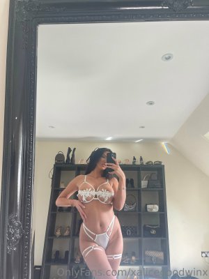 Alice Goodwin Photo #168