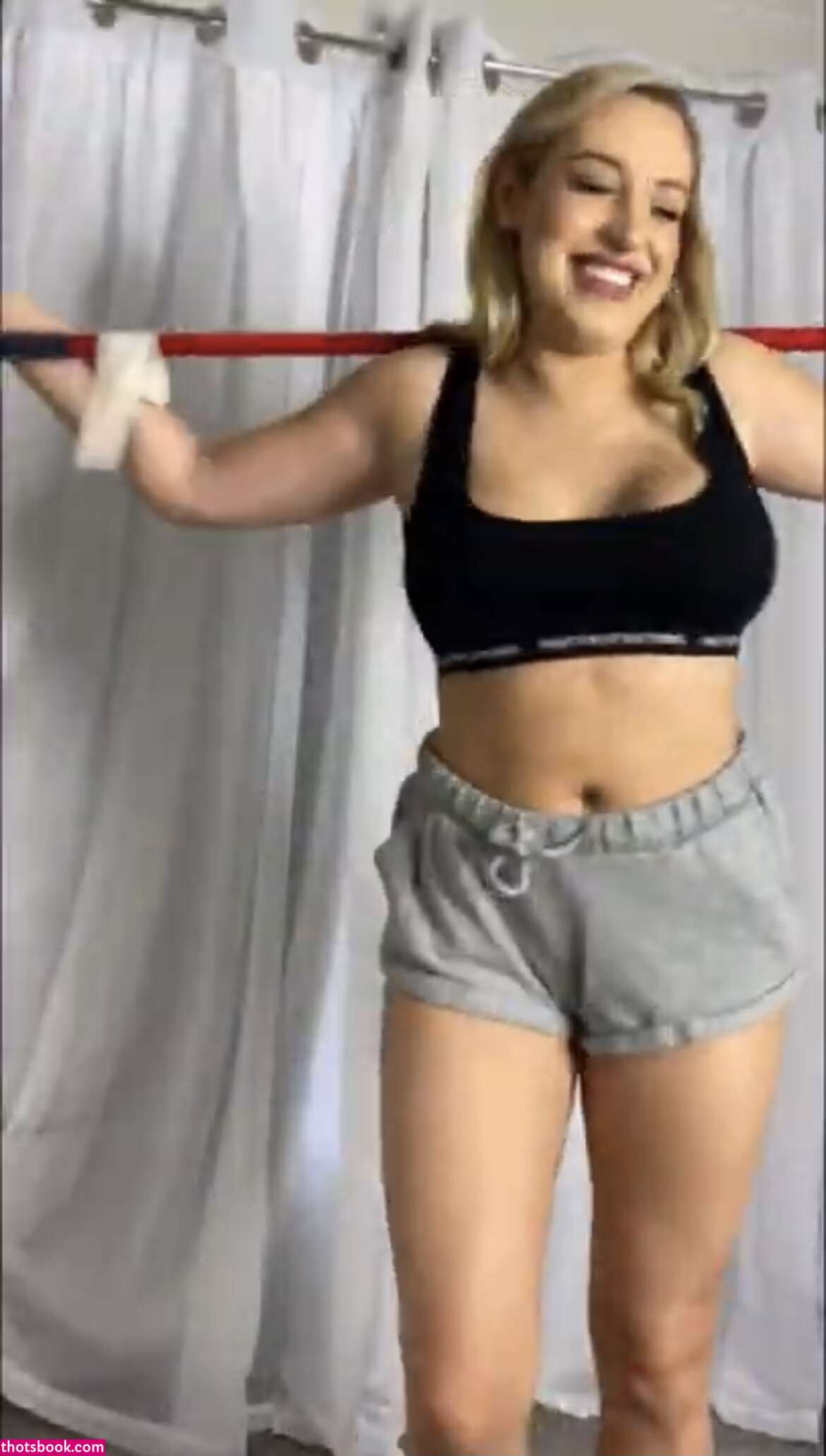 Jessie Sims Photo #14