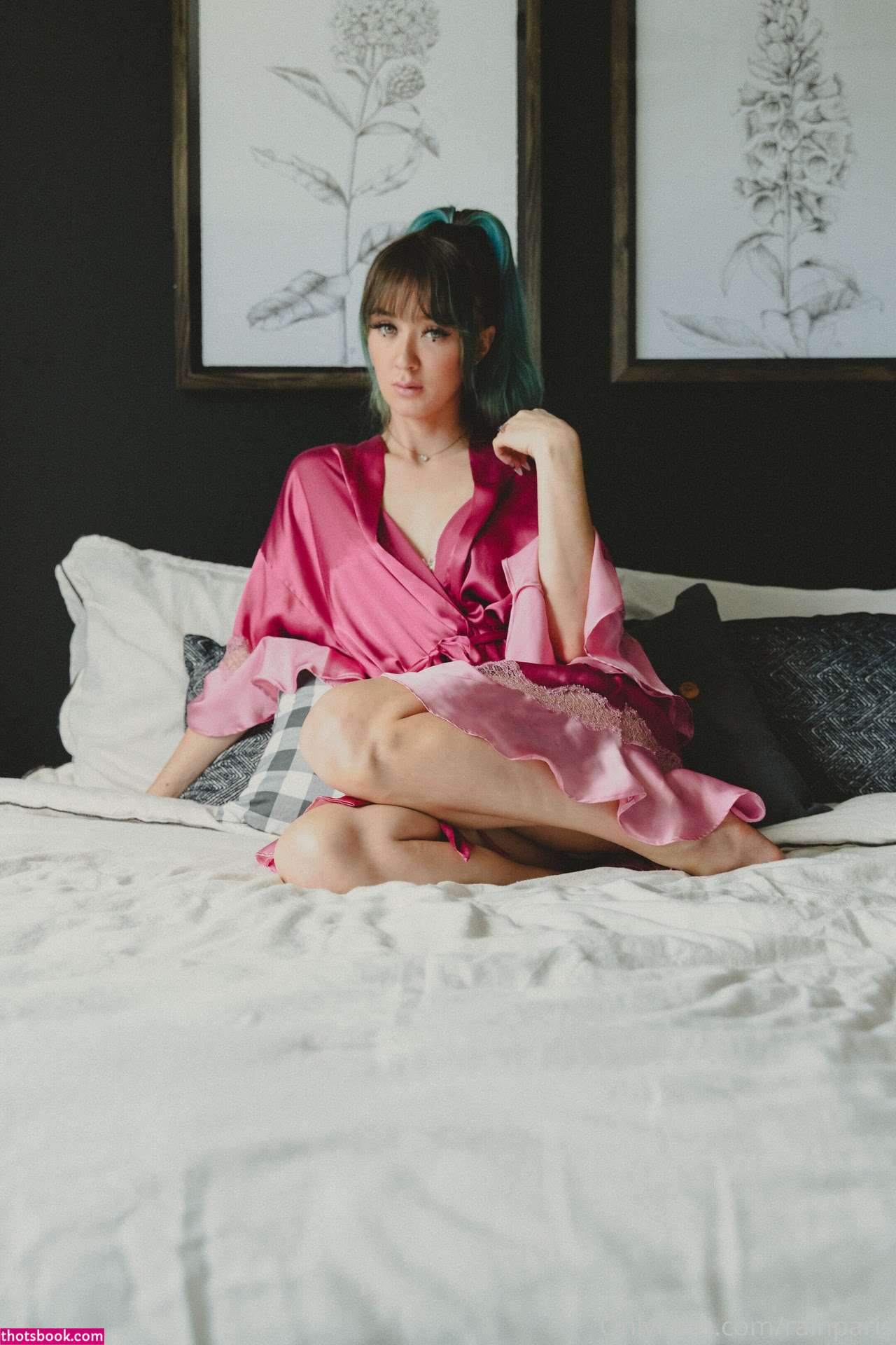 parisbush Photo #106