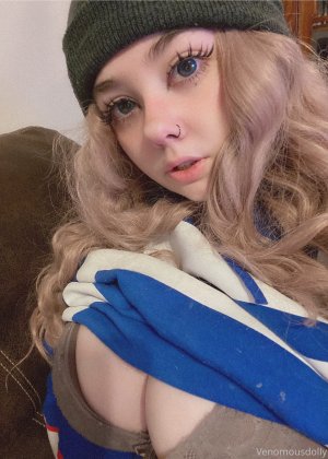 Venomous Dolly Photo #91