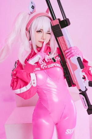 Sally Dorasnow Photo #152