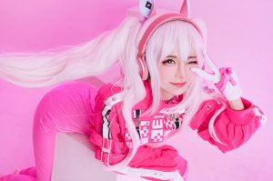 Sally Dorasnow Photo #153