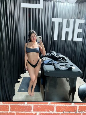 Cami Strella Photo #25