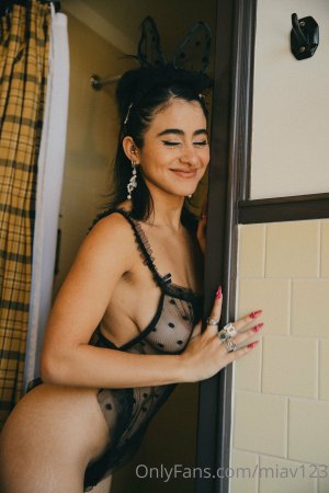 Mia Valentine Photo #33