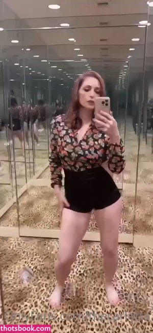 Carlotta Champagne Post #17