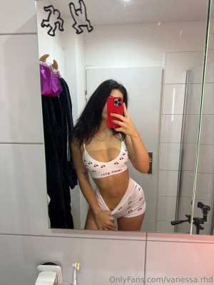 Vanessarhd Post #47