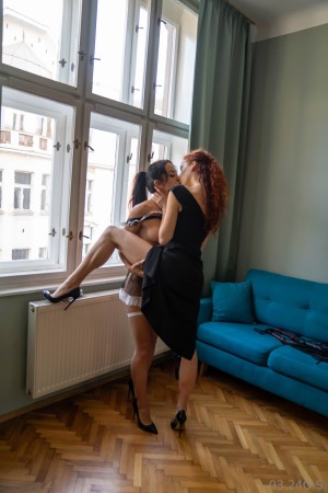 Curly Fenix Photo #145